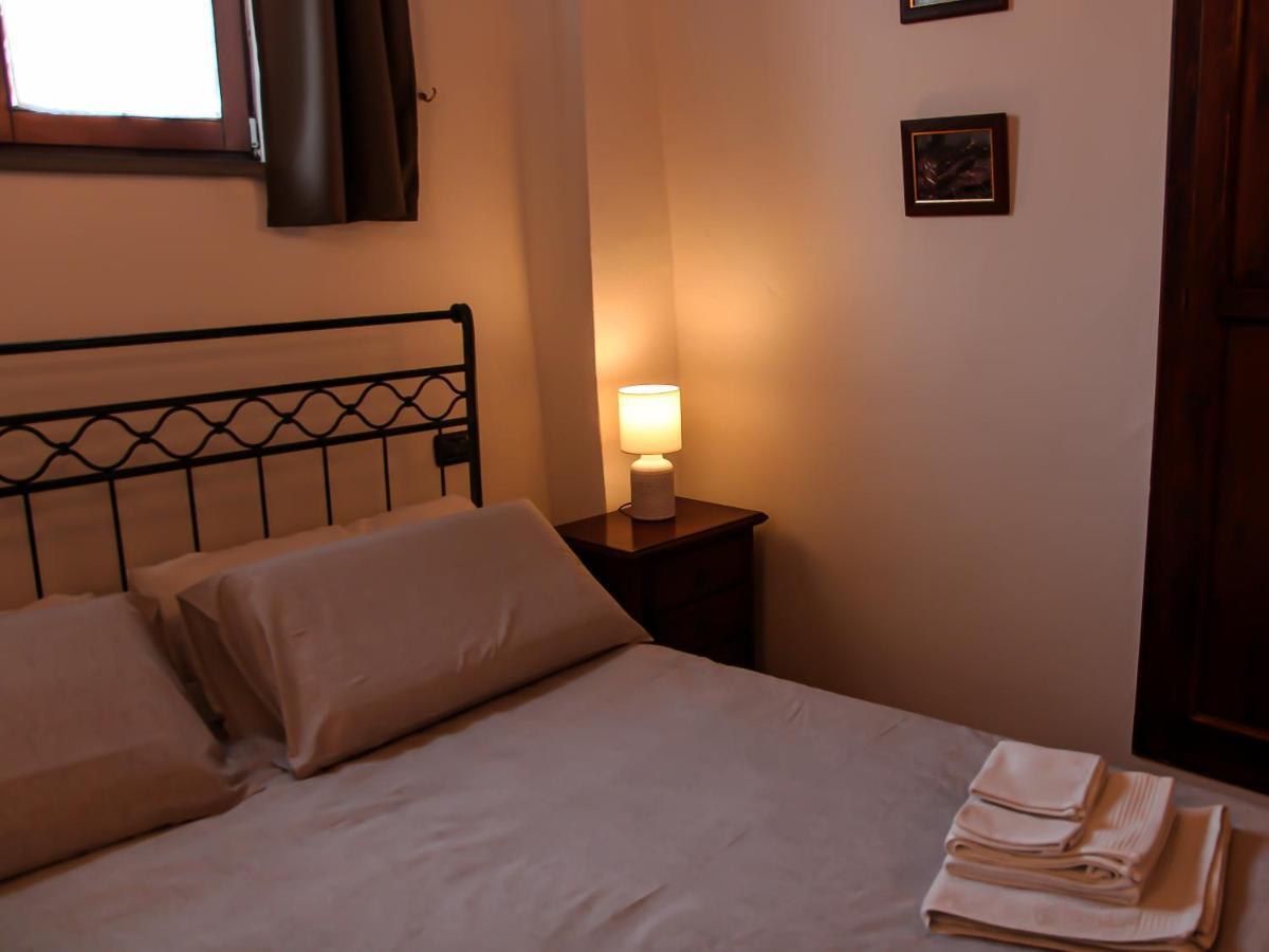 Casa Armanni - La Tua Casa Di Pietra Leilighet Gubbio Eksteriør bilde