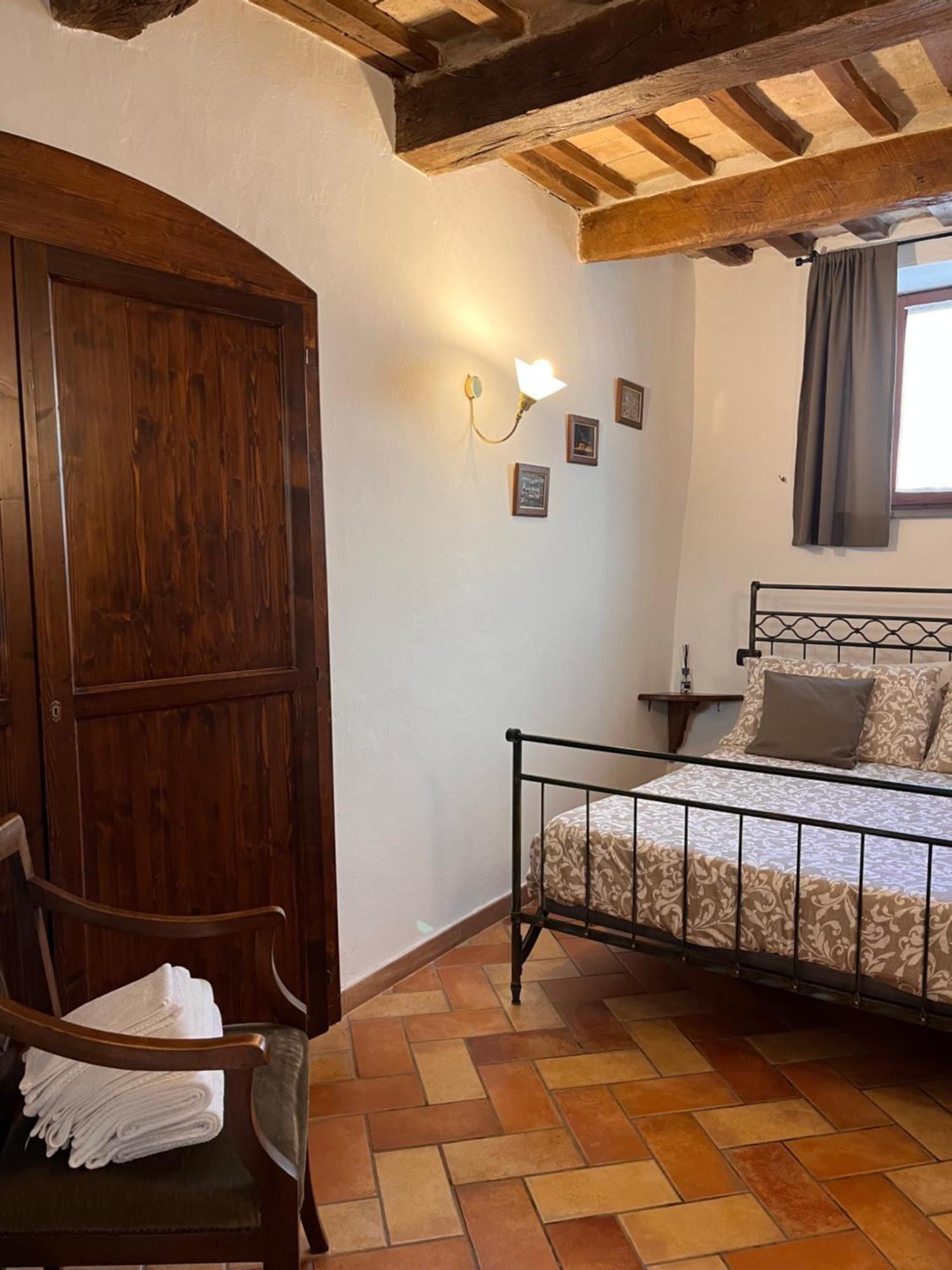 Casa Armanni - La Tua Casa Di Pietra Leilighet Gubbio Eksteriør bilde